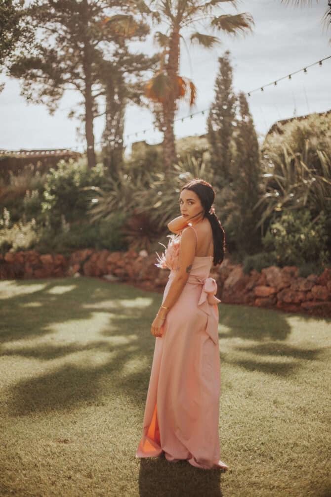 VESTIDO PLUMAS